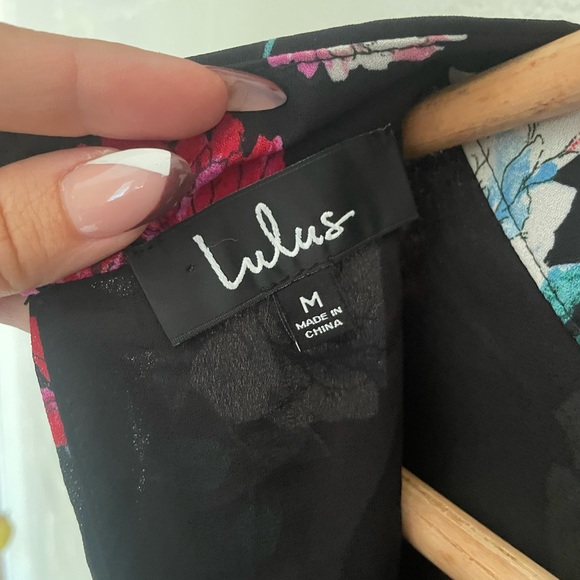 Lulus “Garden Gal” Floral Print mock neck long sleeve midi dress. Medium - Picture 4 of 7